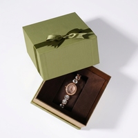 Boîte d'emballage personnalisée pour bijoux et montres, boîte cadeau rigide en papier à deux pièces avec ruban et insert en velours