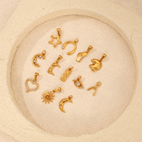 Pendentifs mignons en acier inoxydable plaqué or 18 carats, étanches, avec breloques en zircon en forme de poisson marin, faits à la main, pour femmes