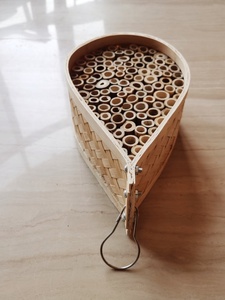 บ้านผึ้งแบบแขวนทำมือจากไม้ไผ่ธรรมชาติ เป็นมิตรกับสิ่งแวดล้อม ปลอดภัยสำหรับผึ้งและสัตว์ป่า รูปทรงสี่เหลี่ยมผืนผ้า พื้นผิวเรียบ - Product Image 5