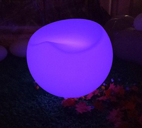 Bloc décor fête événement siège lumière jardin extérieur LED Bar Table chaise ensemble brillant PE meubles pour boîtes de nuit Restaurants événements