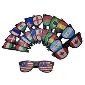 Autocollants personnalisés pour les fans de la Coupe du Monde de football, lunettes avec drapeau national, impression de logo en plusieurs couleurs et de haute qualité - Product Image 1