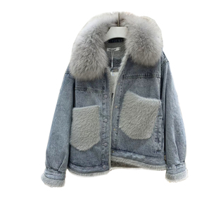 Vente en gros de <span class=keywords><strong>veste</strong></span> en fourrure Demin pour femmes pardessus 2024 hiver mode jean <span class=keywords><strong>veste</strong></span> de luxe - Product Image 4