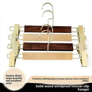 Cintres en <span class=keywords><strong>bois</strong></span> pour hôtel, imitation or, avec crochets, porte-pantalon, étendoir à <span class=keywords><strong>sous</strong></span>-vêtements, pinces antidérapantes pour magasin <span class=keywords><strong>de</strong></span> vêtements <span class=keywords><strong>de</strong></span> luxe - Product Image 2