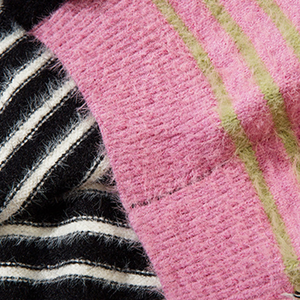 Suéter Navideño Feo Personalizado FINCH, Suéter de Lana para Hombre, Suéter de Punto con Rayas Desgastadas, Suéter Intarsia para Mujer - Product Image 5