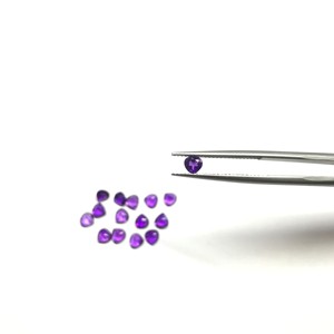 Vivaaz Gems IGI Certificado AAA Grado 3mm Amatista Africana natural Forma de corazón Facetado Semi-Precioso Suelto Calibrado Piedras preciosas - Product Image 2