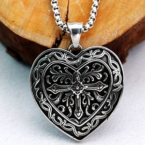 Collar con colgante de acero inoxidable con cruz de araña y corazón para hombres y mujeres, joyería de regalo de estilo punk, diseño asimétrico - Product Image 3