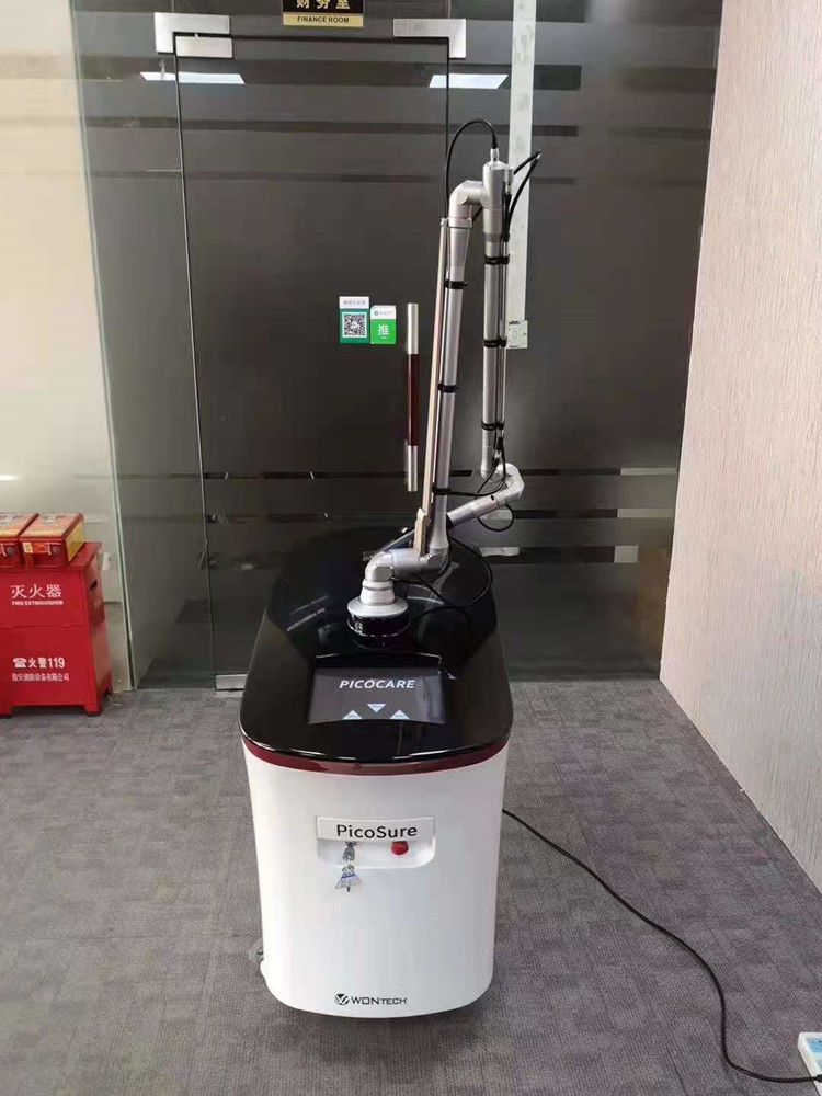 Professional Picosecond Laser Machine Picolaser pigmentation Treatment Freckle Removal 755nm Pico Laser Machine on Sale