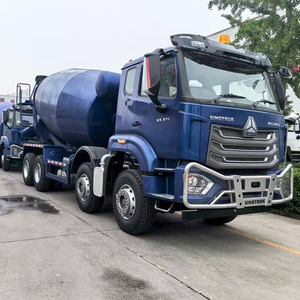 Camión Mezclador de Concreto SINOTRUK 8X4 12-14M3 380 HP Euro II para Proyectos de Construcción - Product Image 4