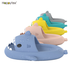 Sandalias personalizadas <span class=keywords><strong>de</strong></span> verano para bebés, <span class=keywords><strong>chanclas</strong></span> <span class=keywords><strong>de</strong></span> tiburón, zapatos <span class=keywords><strong>de</strong></span> EVA <span class=keywords><strong>de</strong></span> fondo grueso, zapatillas antideslizantes <span class=keywords><strong>de</strong></span> EVA para interiores y exteriores, parte inferior gruesa, antideslizante - Product Image 3