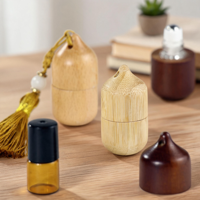 Bouteilles d'huiles essentielles et de parfums avec bouchons en bois de couleur uniques – Idéales pour la maison, le bureau et les voyages – Flacons roll-on en verre