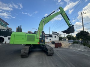 รถขุดหนัก Liugong 922FE ขนาด 22 ตัน ใช้งานได้อย่างยืดหยุ่นสำหรับงานขุดเหมืองแบบเปิดและซ่อมแซมถนน - Product Image 2