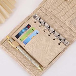 A7リザードレザーダッシュボードフライリーフ、両面カードポケットと6リングA7リングレザーバインダー用の弾性ペンループ付き - Product Image 4