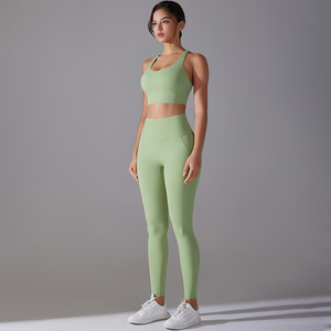 <span class=keywords><strong>Ensemble</strong></span> de yoga sans couture pour femmes Fitness Sports Gym Vêtements Femmes Gym Yoga Set Workout Sets Yoga Top and Sportswear Suit - Product Image 3