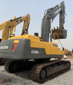 รถขุดตีนตะขาบ Volvo EC360BLC มือสอง ขนาด 36 ตัน เครื่องยนต์ Deutz แท้ รถขุดไฮดรอลิกสำหรับงานก่อสร้างและเหมืองแร่ - Product Image 1