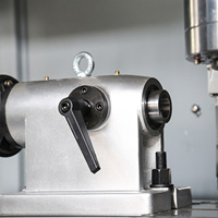 Centre d'usinage vertical CNC VMC500 avec systèmes de commande Fanuc, GSK, Mitsubishi, Siemens