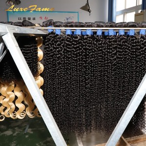 <span class=keywords><strong>Cheveux</strong></span> bruts de mongolie pour femmes noires, extension de <span class=keywords><strong>cheveux</strong></span> humains crépus et bouclés à double drawn, produit naturel/biologique - Product Image 1