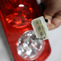 Nouvelle Génération en Promotion : Feu Arrière LED 12V en Plastique avec Fonction Clignotant et Avertisseur pour Tricycles et Motos – Sécurité Nocturne Améliorée