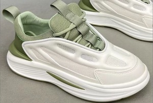 Chaussures décontractées sportives rétro pour hommes 2026 - Baskets blanches tendance à semelle épaisse, respirantes avec design en maille et amorti - Product Image 3