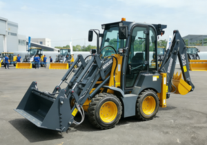 KATOCASE 3025 Retroescavadeira a Diesel com Caçamba de 1m e 25+ Ferramentas, Motor e Bomba de Alta Capacidade de Carga - Product Image 2