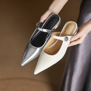 Zapatos franceses Marie Jean de verano, estilo nuevo, con diseño de gotas de agua brillantes, tacón bajo, punta en pico, tipo mule para mujer. - Product Image 3