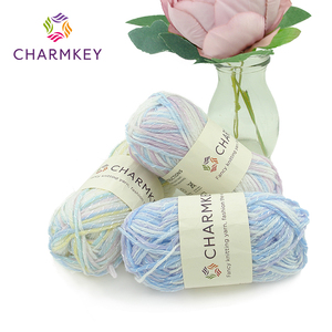 Charmkey Chất Lượng Cao Bé Mềm Hỗn Hợp Nhuộm Màu <span class=keywords><strong>Polyester</strong></span> <span class=keywords><strong>Acrylic</strong></span> Pha Trộn Sợi Cho Đan Tay Chăn Và Khăn Quàng - Product Image 5