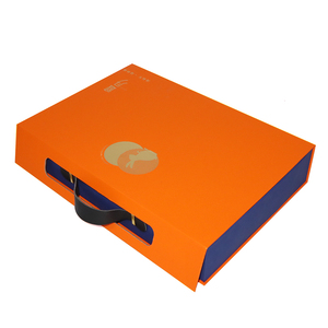 Wholesale OEM Printed Luxury Rigid Cardboard Magnetic <b>Gift</b> <b>Box</b> With Handles For Festival Custom <b>Cake</b> Boxes - Product Image 2