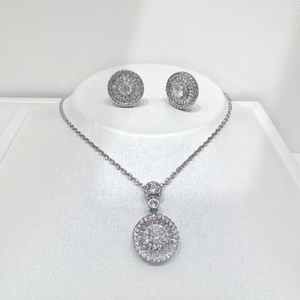 Juego de Joyería Geométrica de Plata de Ley 925, Diseño Personalizado, Elegante, con Zirconia, Collar y Aretes para Mujer - Product Image 4