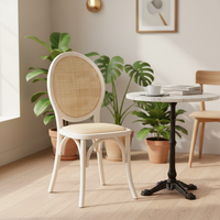 Chaises de salle à manger en bois ancien empilables élégantes et modernes, en osier, pour événements de mariage, avec dossier en rotin incurvé pour les banquets de mariage