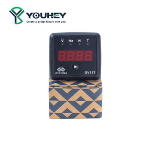 Groupe électrogène 220V à affichage numérique avec temps de fonctionnement élevé GV13T, prises et fiches de tension et de fréquence - Product Image 2