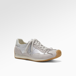 Chaussures d'entraînement décontractées légères en cuir satiné asymétrique pour femme, style Forrest Gump, collection Printemps 2026 - Product Image 1