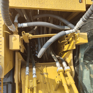 Excavatrice sur chenilles CAT315D d'occasion, 15 tonnes, avec godet de 0,75 m³ de capacité - Product Image 6