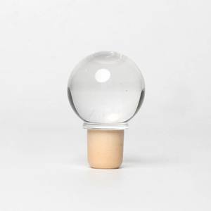 <span class=keywords><strong>Prix</strong></span> d'usine de luxe Forme de boule de cristal Acrylique Synthétique Whisky Vodka Boisson Bouteille Bouchon de liège tapa de botella - Product Image 2