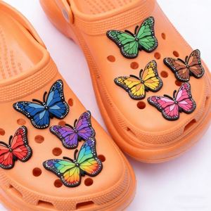 Großhandel PVC Schmetterling Schuh-Charms Modische Tier-Schuh-Pins für Clogs Sandalen Dekorationen - Product Image 3