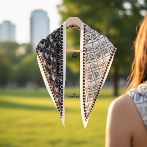 Écharpe triangulaire de marque Z 135x60cm, motif géométrique, couvre-cou multifonctionnel pour femmes - Product Image 2