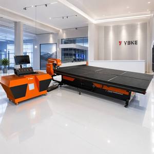 Tavolo di Taglio <span class=keywords><strong>Vetro</strong></span> CNC di Precisione YBKE con Sistema Pneumatico SMC Giapponese, Macchina per Carico e Taglio <span class=keywords><strong>Vetro</strong></span> ad Alta Precisione - Product Image 1