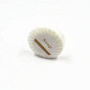 Jabón Redondo Vegano <span class=keywords><strong>de</strong></span> 25g para <span class=keywords><strong>Hotel</strong></span> con Impresión Dorada y Envoltura <span class=keywords><strong>de</strong></span> Papel Plegado - Product Image 3