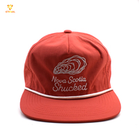 Aangepaste Ongestructureerde 5-Panel Snapback Cap Ademend Oranje Nylon Snel Droog Waterdicht Met Fruit Luipaard Patroon Touw Hoeden