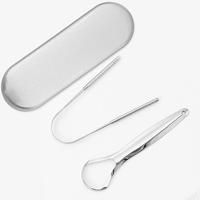 Juego de 2 Limpiadores de Lengua de Acero Inoxidable con Forma de Cuchara y Logotipo Láser Personalizado, con Caja de Metal para Uso Doméstico