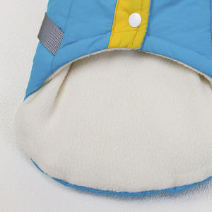 Gilet d'hiver épais <span class=keywords><strong>pour</strong></span> <span class=keywords><strong>chien</strong></span> avec anneau de laisse intégré, en polyester rembourré, chaud, <span class=keywords><strong>pour</strong></span> chiot, à capuche, fermeture à boutons-pression - Product Image 6