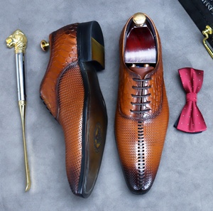 Chaussures de marche pour hommes, style business, couleur unie, tendance, confortables, antidérapantes, durables, dessus en cuir de vachette, semelle en caoutchouc - Product Image 1