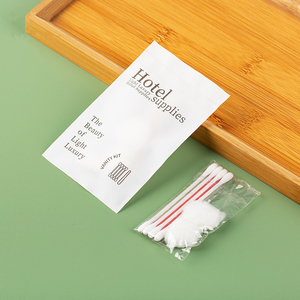 Ensemble d'articles de toilette jetables de luxe en gros pour les séjours à domicile, comprenant une brosse à dents, des chaussons, un peigne, du savon, impression personnalisée - Product Image 1