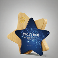 Plaque de récompense en bois artisanale écologique de la marque Noble Manufacturer avec gravure laser, trophée étoile