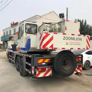 Zoomlion utilisé par Offre Spéciale Qy30v grue mobile de camion hydraulique de 30 tonnes en bon état