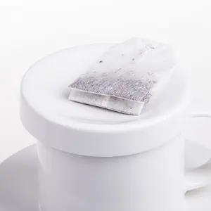 Tasse avec soucoupe et couvercle, merchandising personnalisé - Product Image 2