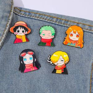 Venta al por mayor <span class=keywords><strong>100</strong></span> tipos Anime Logo insignia sombrero broche dibujos animados una pieza Luffy Zoro Nami Sanji Metal esmalte Collar broche alfileres - Product Image 1