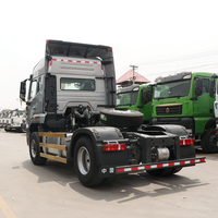 Semi-remorque benne marque Sino Truck 4x2 Diesel Lourd 12 roues Boîte de vitesses FAST Capacité 33 tonnes Moteur Weichai Émission Euro 3
