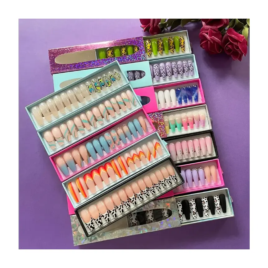 Vente en gros de longs accessoires pour ongles en acrylique, à la mode, 24 pièces, couverture complète, faux ongles, étiquette privée, presse sur ongles pour femmes