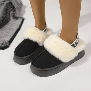 Pantuflas de suela gruesa para mujer, con forro polar para mayor calidez, estilo popular en internet, pantuflas de algodón afelpadas. - Product Image 2
