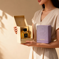 Boîte cadeau de parfum noire et blanche de luxe à couvercle rabattable - Emballage cosmétique écologique en matériaux recyclés avec logo estampé or