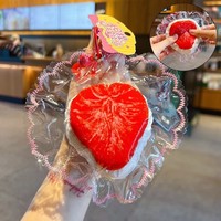 Jouet anti-stress réaliste en forme de gâteau aux fraises, jouet à presser en silicone souple, jouet porte-clés Kawaii en forme de nourriture pour soulager le stress, idéal comme cadeau ou pendentif